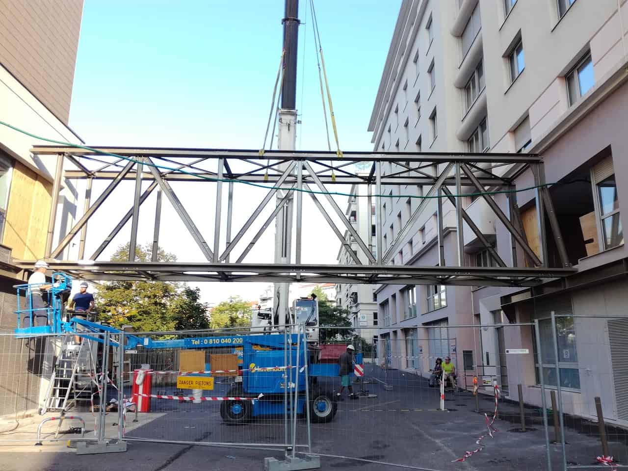 Structure Passerelle Korian rue berthelot lyon